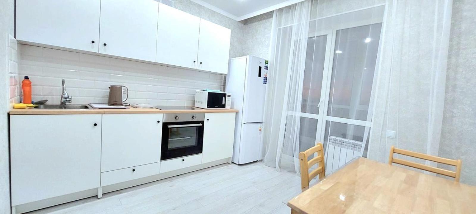 Аэропорт 10 Минут Жк Будапешт163 Apartment Nur-Sultan  Exterior photo
